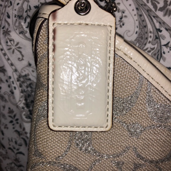 Purse - Picture 5 of 5